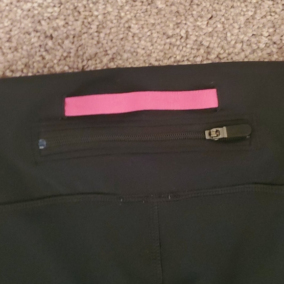 Under Armour Running Capris Sz M - Picture 4 of 4